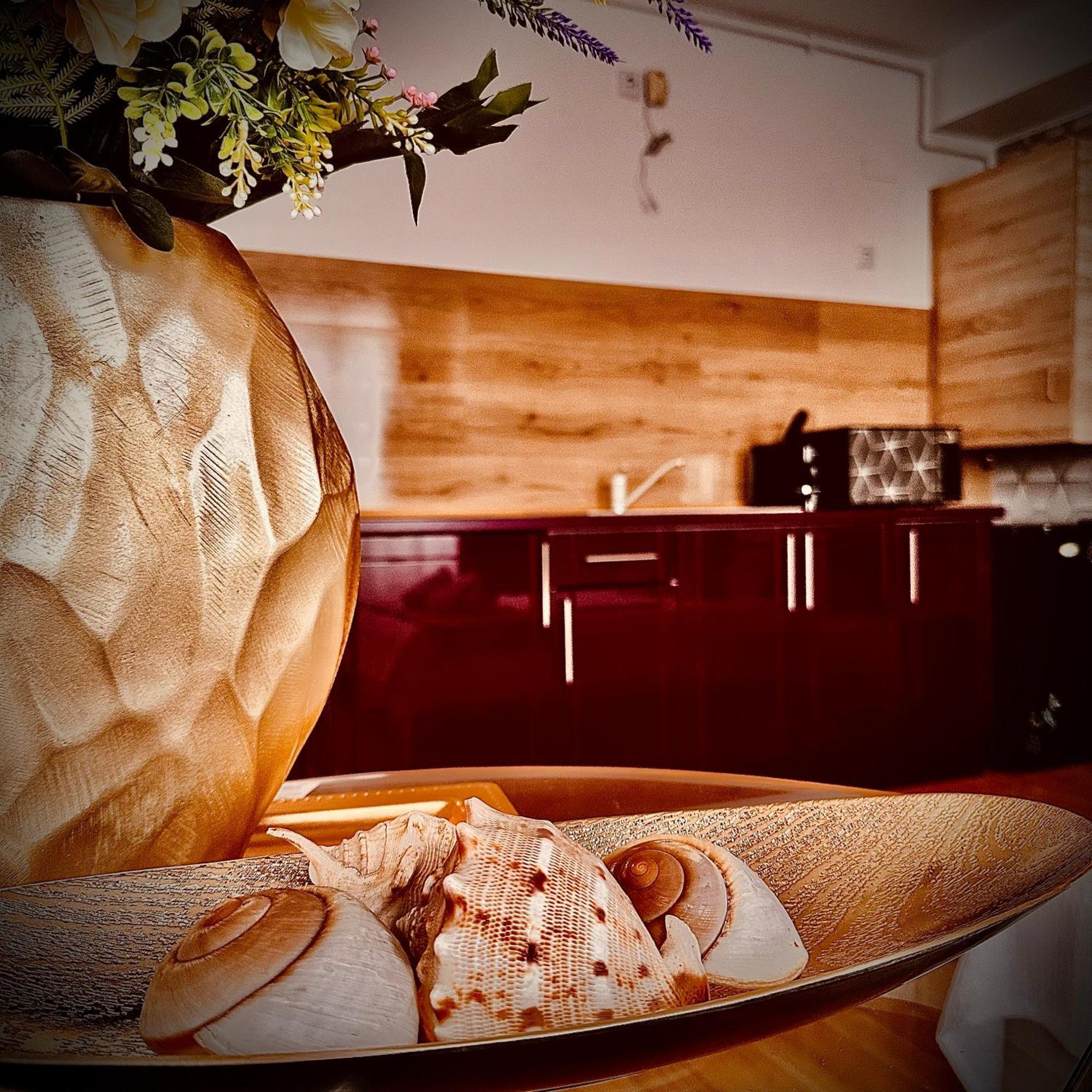 Lira Beach Studio Mamaia Luaran gambar