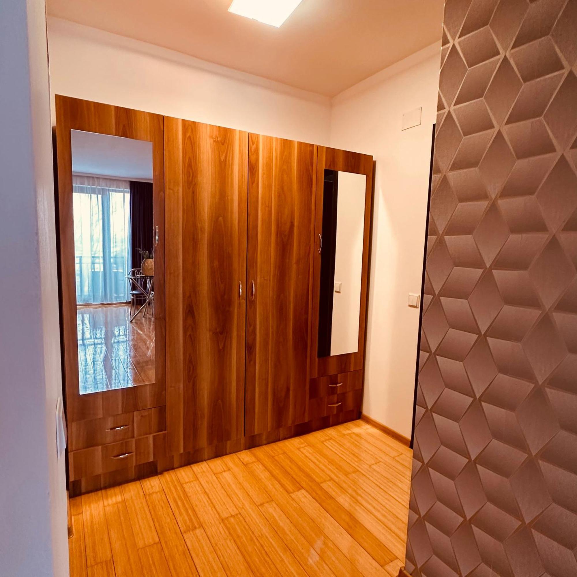 Lira Beach Studio Mamaia Luaran gambar